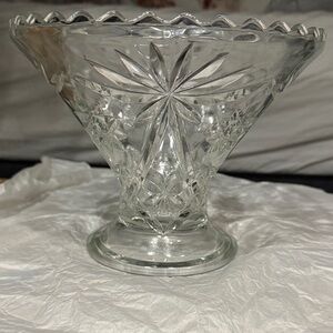 Elegant Clear Glass Vase